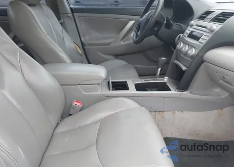 2010 Toyota Camry Se z USA, uszkodzony, nr VIN 4T1BF3EKXAU048081